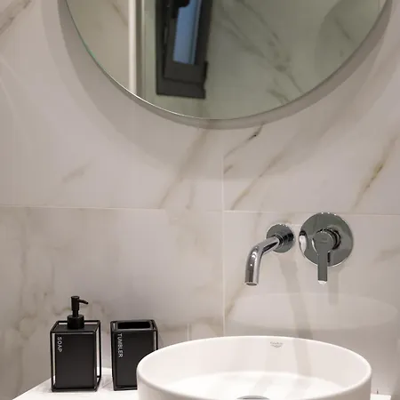 Ocetria 1 Apartment *