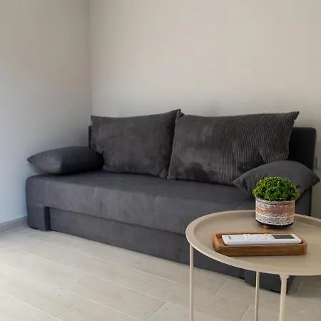 Apartment Ocetria 1 *